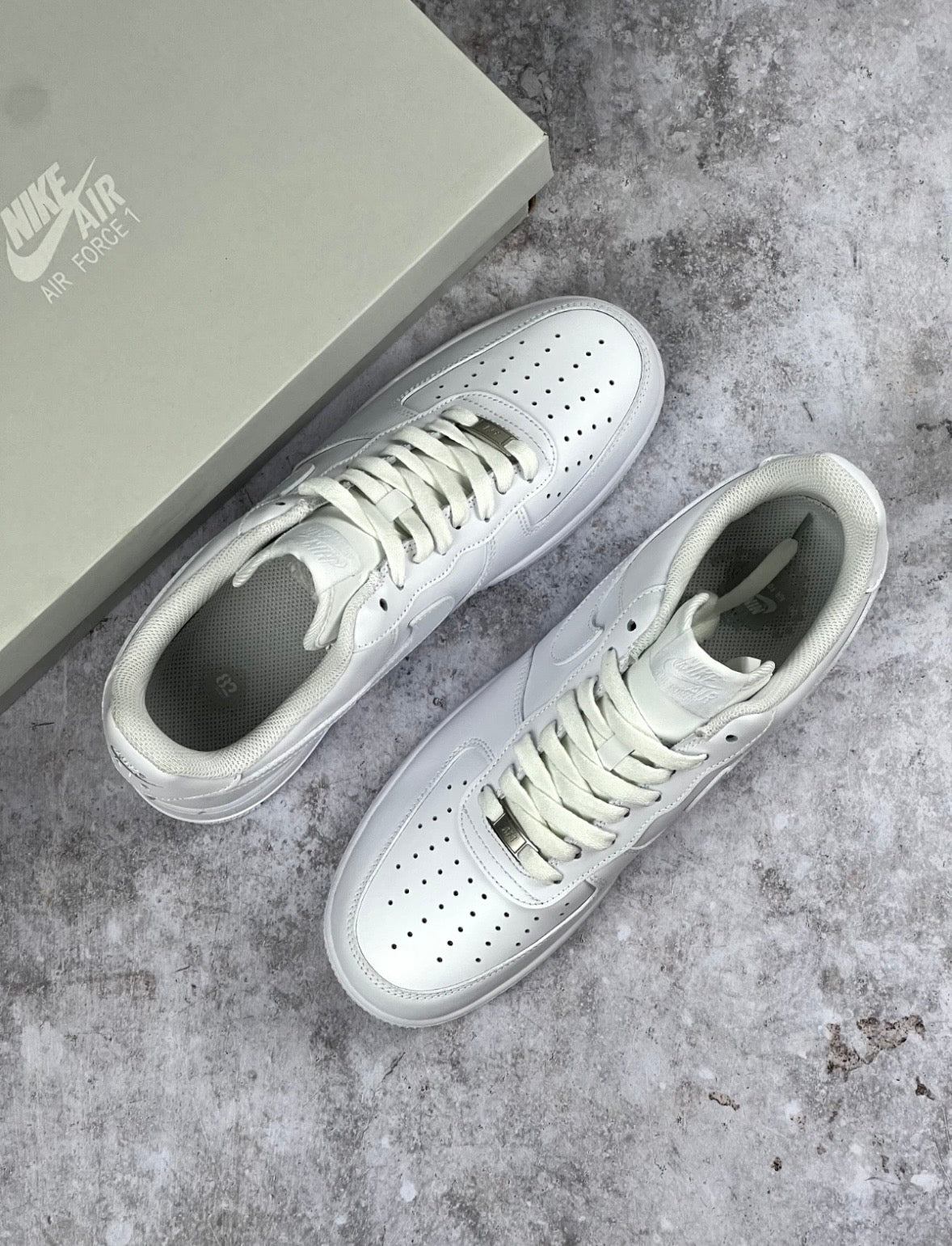 Nike Air Force 1 White