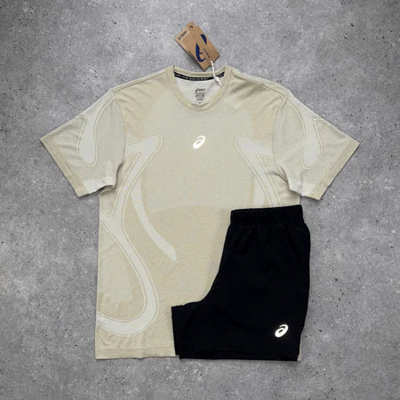 ASICS SEAMLESS T-SHIRT KHAKI & BLACK SHORTS